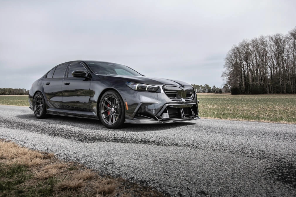 Sports car fitted with HRE P1SC Series wheels - vehicle gallery