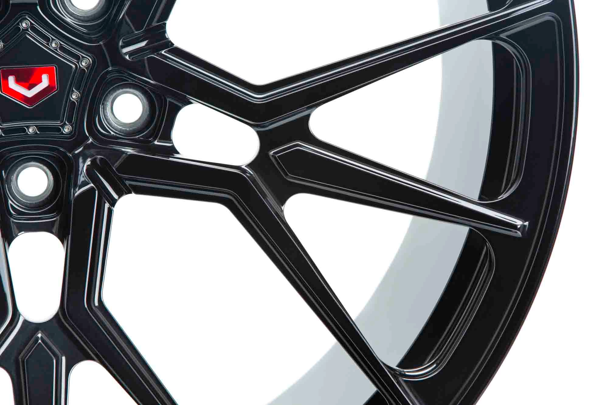 Vossen M-X3 (Monoblock) center cap and spoke root in Gloss Black finish