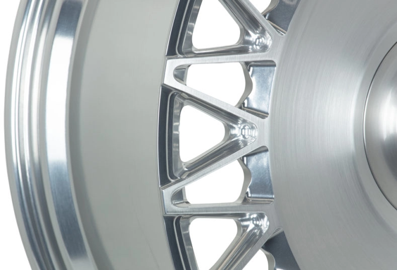 Vossen S17-18 face architecture - forty spokes radiating from hub center