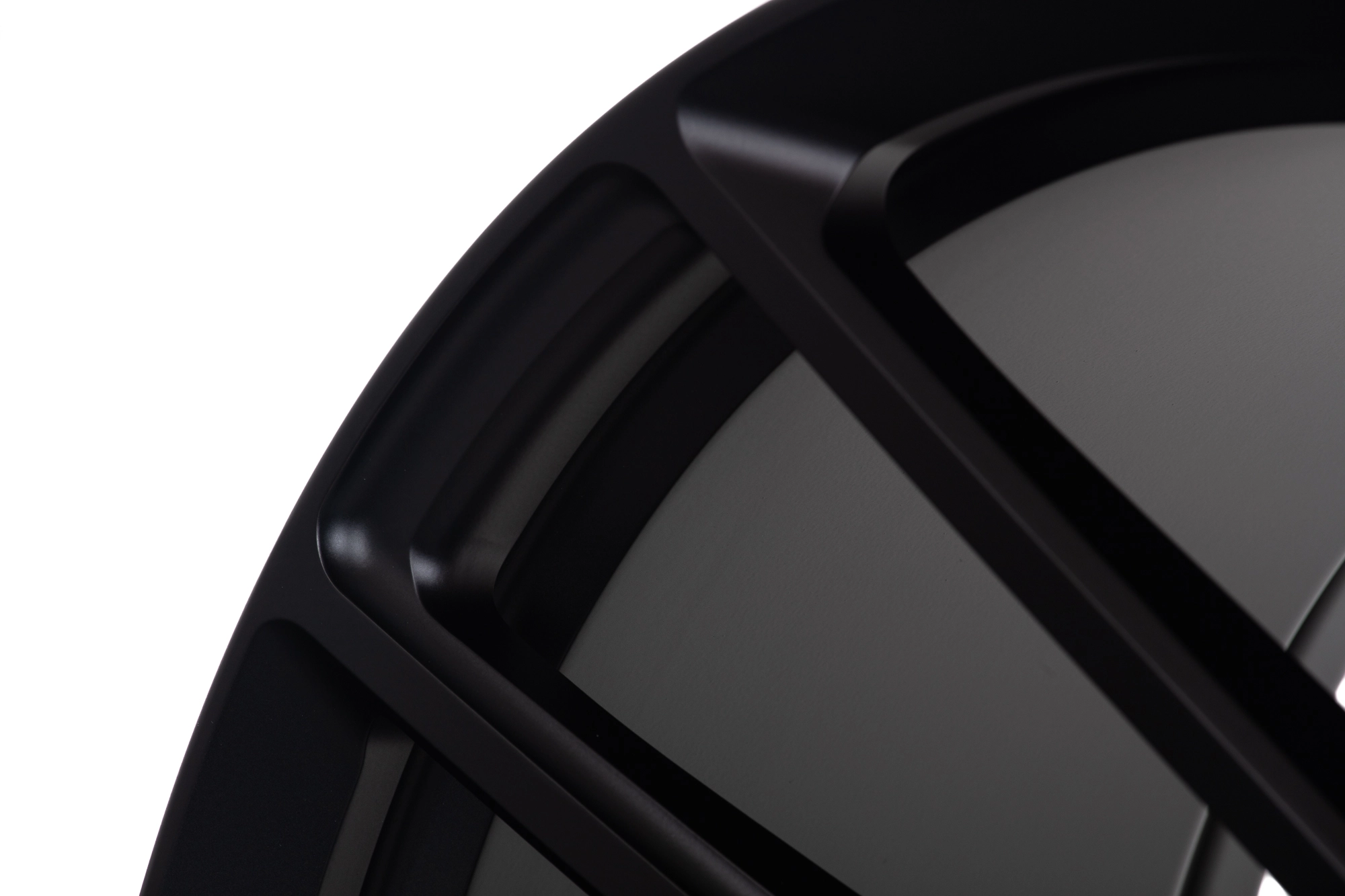 Vossen NV2 Gloss Black - spoke geometry detail