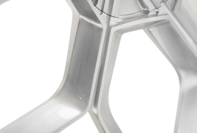 Vossen NL7 center cap detail - Novitec x Vossen branding