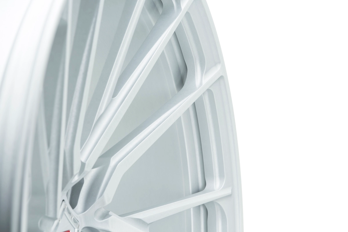 Vossen M-X4T in Matte Clear finish - studio render