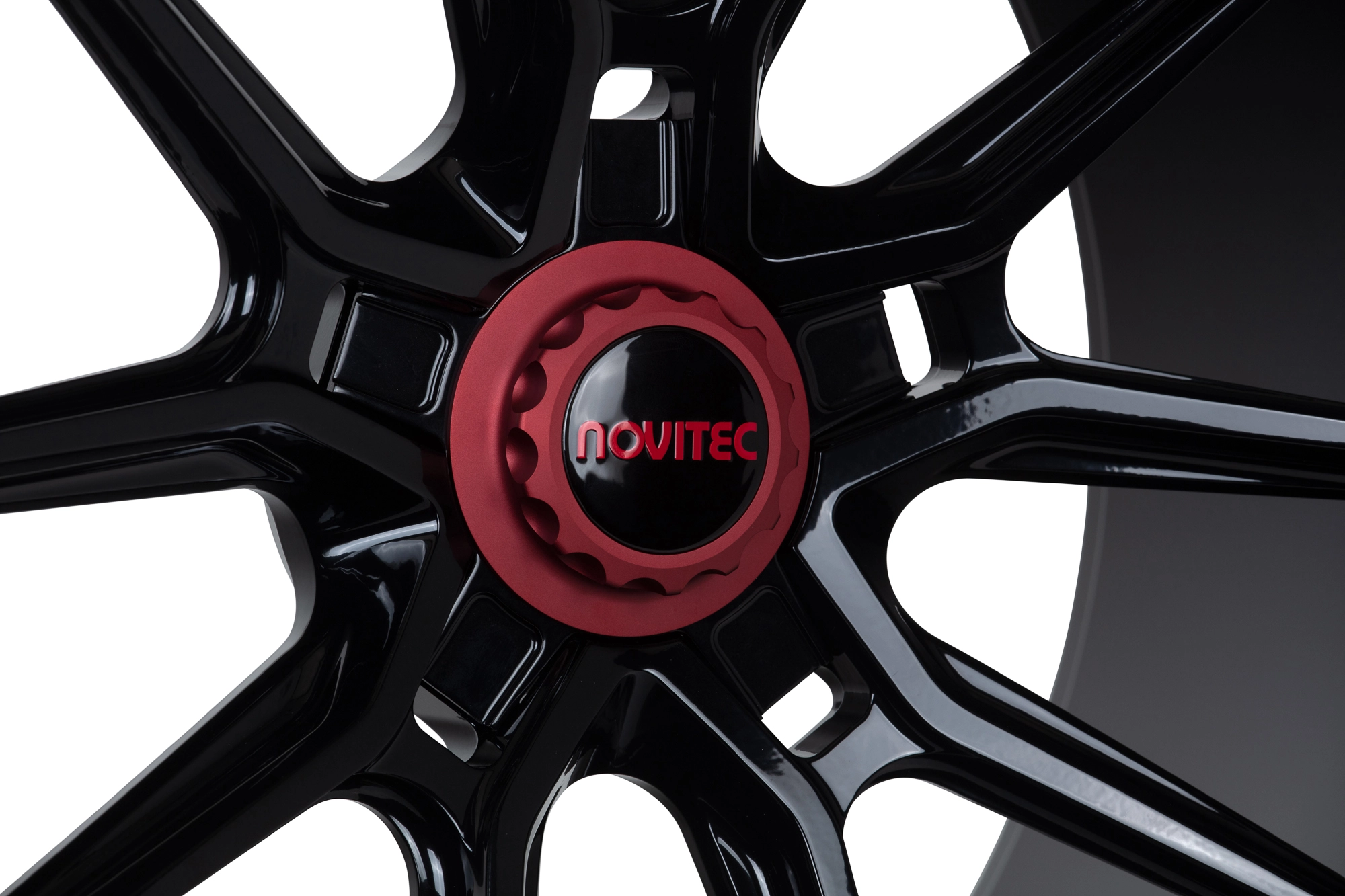 Vossen NF10 NOVITEC x Vossen Series 21 - center cap close-up Gloss Black