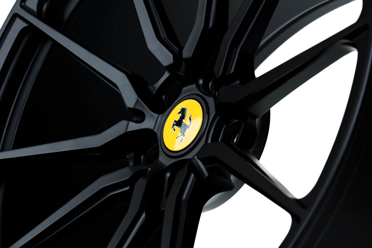 Vossen M-X2 (Monoblock) mono-lip outer edge detail