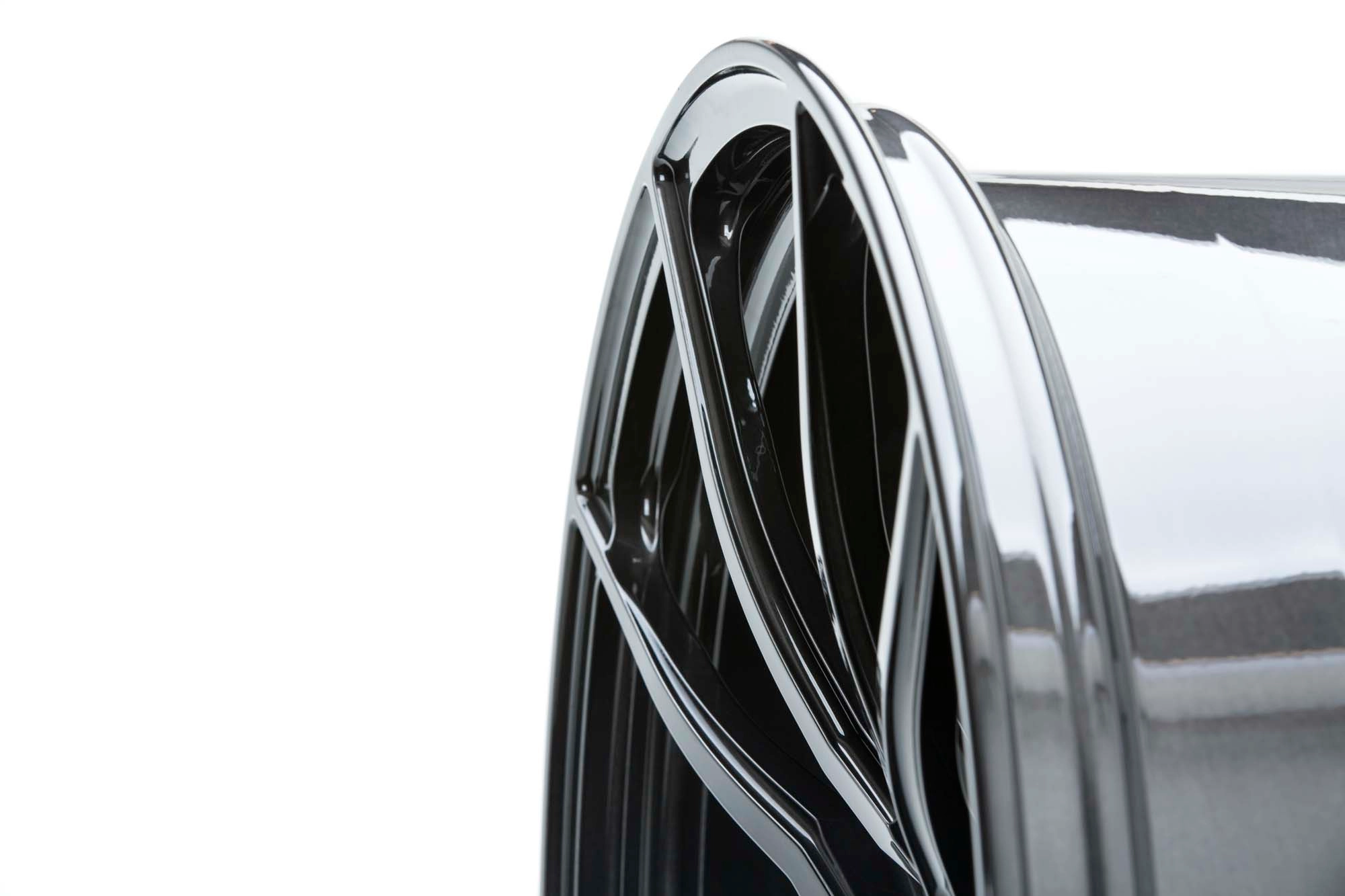Vossen M-X2 (Monoblock) Patina Gold spoke detail close-up