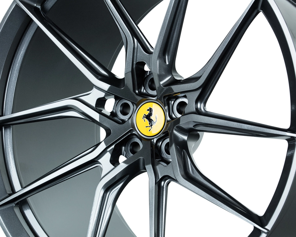 Vossen NF8 in Gloss Charcoal - barrel and hub machining detail