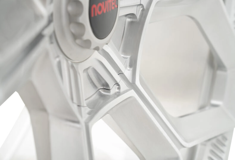 Vossen NL5 angular spoke geometry detail in Satin Black